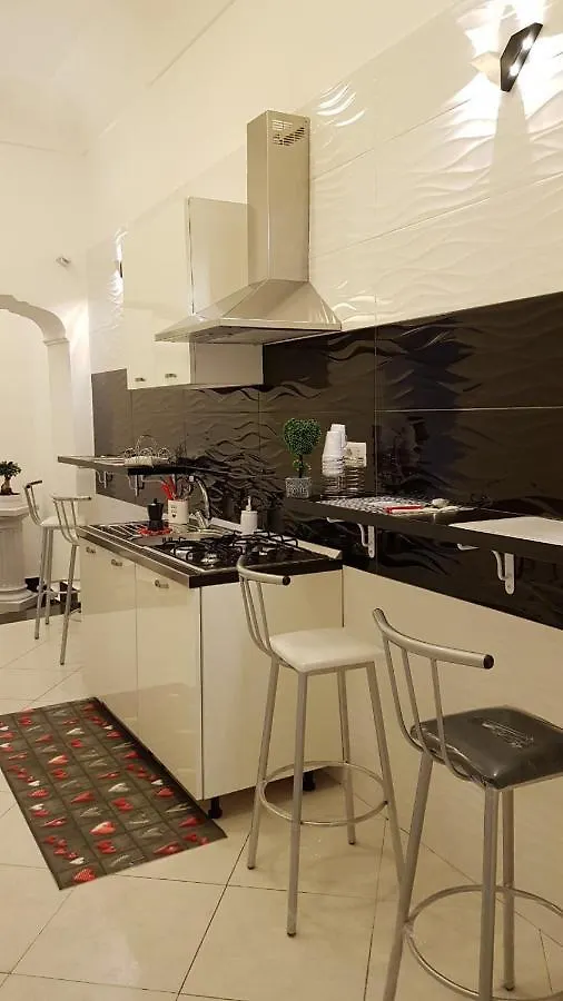 Heart Of Naples Apartment