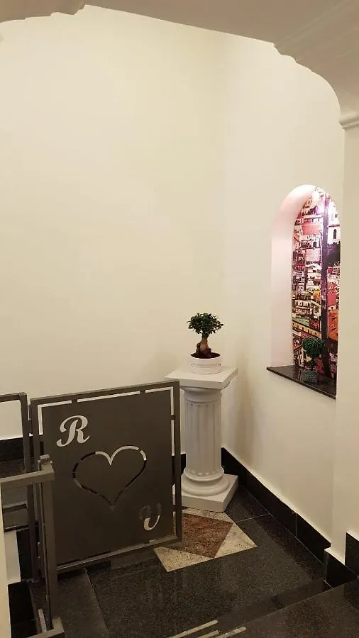 Heart Of Naples Apartment